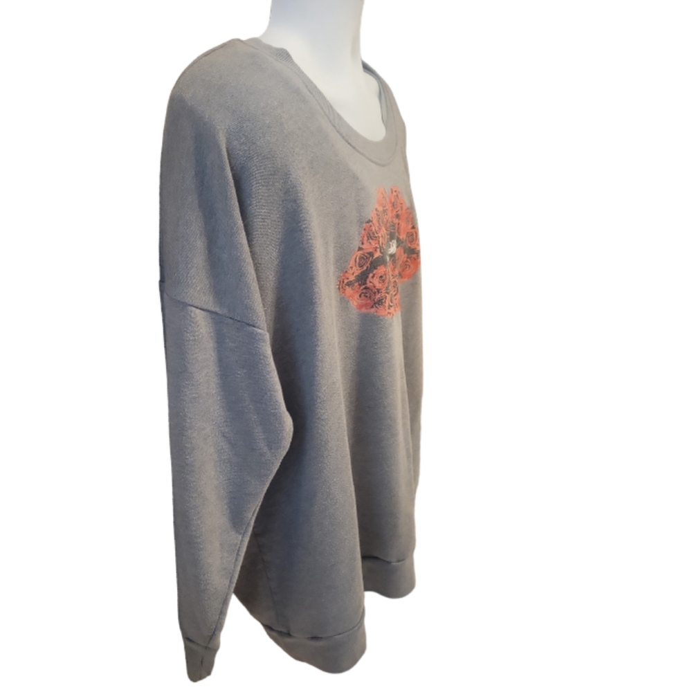 Torrid, Rose Lips Floral Modern Pop Design, comfy Sexy gray Sweatshirt - Picture 5 of 8